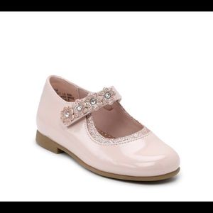 Rachel Shoes Lil Ann Mary.  Light pink Patent Leather. Toddler Size 8. Darling!